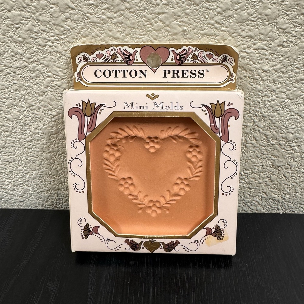 Vintage Cotton Press Mini Mold Heart Of Flowers AMACO Paper Art Cookies Wax